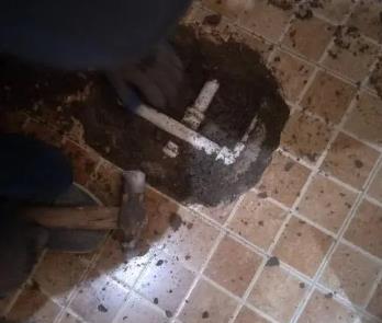余姚卫生间漏水维修公司为您分享下卫生间渗水如何处理及注意事项